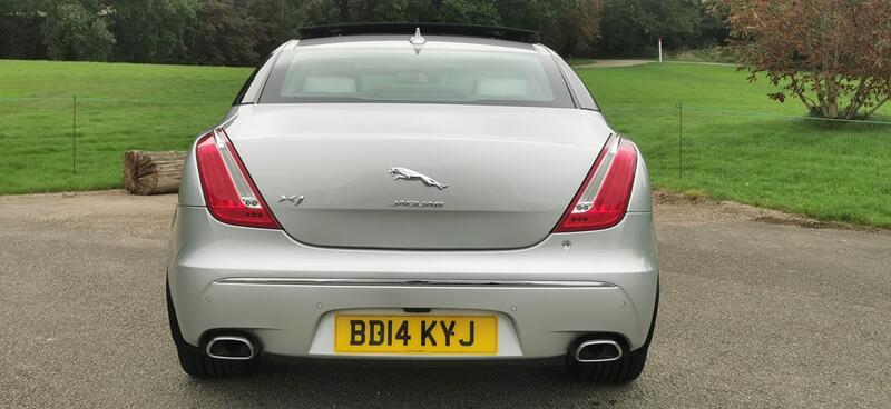 JAGUAR XJ 3.0d V6 Portfolio Auto ss 4dr 2014