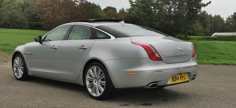 JAGUAR XJ 3.0d V6 Portfolio Auto ss 4dr 2014