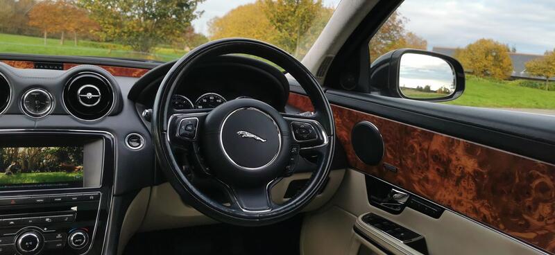 JAGUAR XJ 3.0d V6 Portfolio Auto ss 4dr 2013