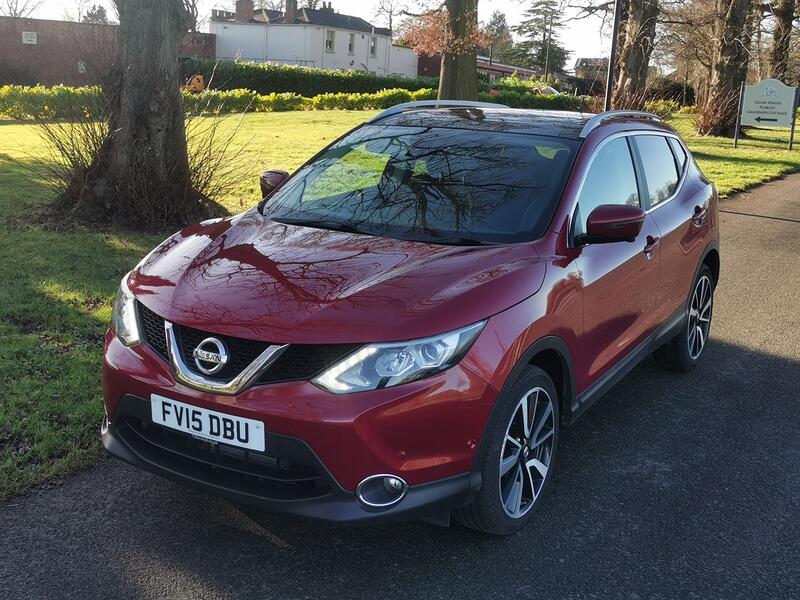 NISSAN QASHQAI 1.6 dCi Tekna  2015