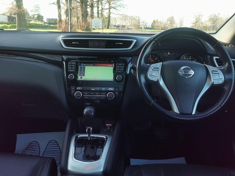 NISSAN QASHQAI 1.6 dCi Tekna  2015