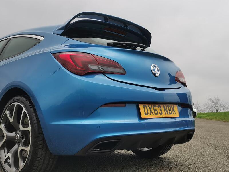 VAUXHALL ASTRA GTC 2.0 T VXR  2013