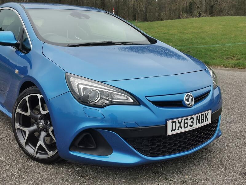 VAUXHALL ASTRA GTC 2.0 T VXR  2013