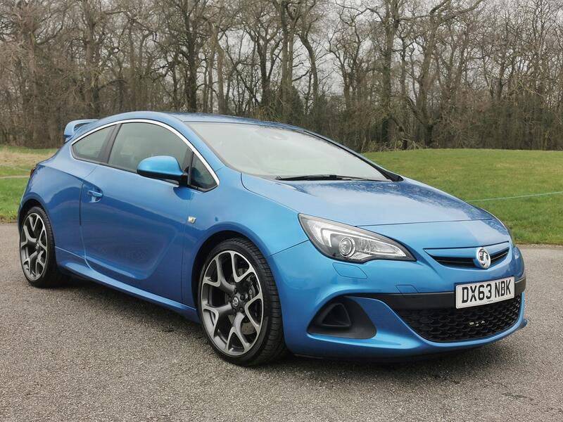 VAUXHALL ASTRA GTC 2.0 T VXR  2013