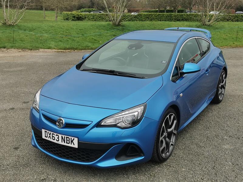 VAUXHALL ASTRA GTC 2.0 T VXR  2013