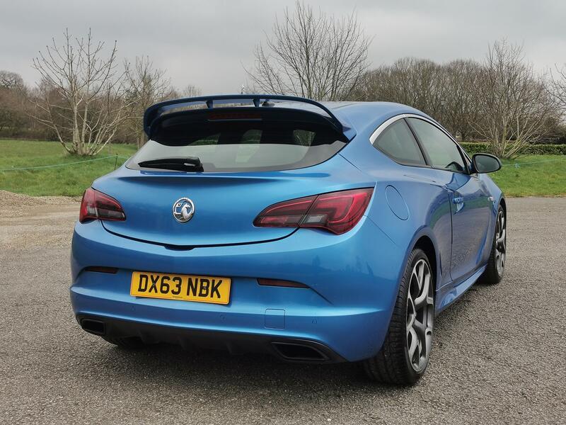 VAUXHALL ASTRA GTC 2.0 T VXR  2013