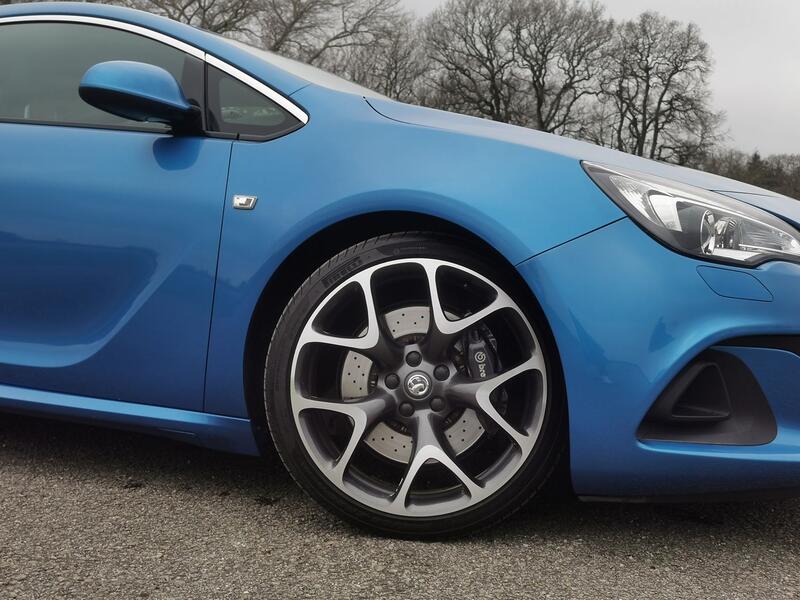 VAUXHALL ASTRA GTC 2.0 T VXR  2013