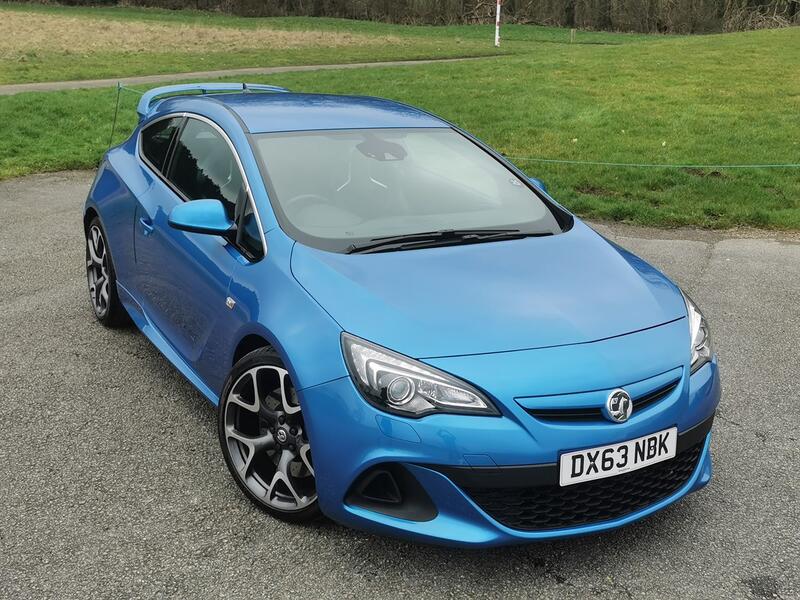 VAUXHALL ASTRA GTC 2.0 T VXR  2013