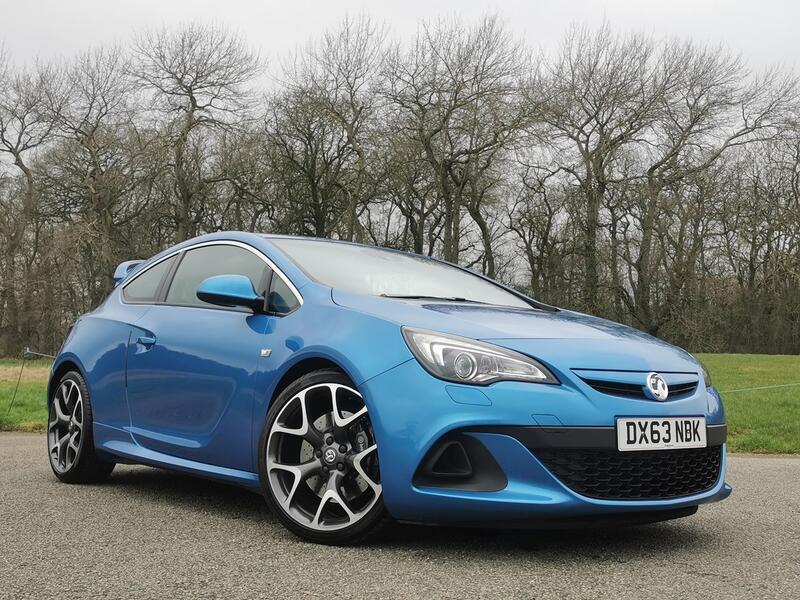 VAUXHALL ASTRA GTC 2.0 T VXR  2013