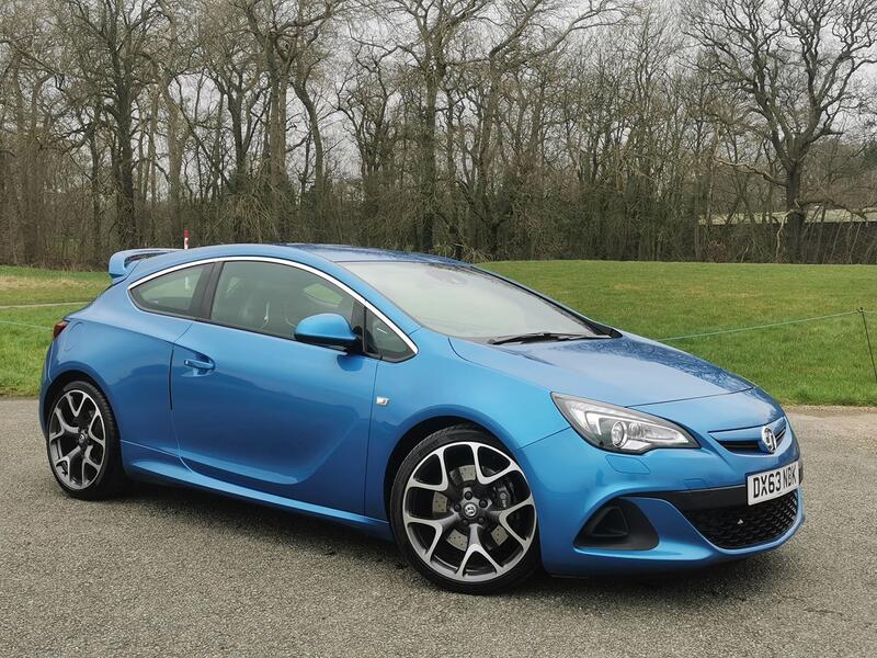 VAUXHALL ASTRA GTC 2.0 T VXR  2013