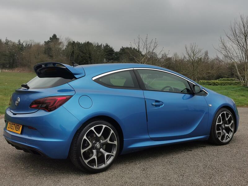 VAUXHALL ASTRA GTC 2.0 T VXR  2013