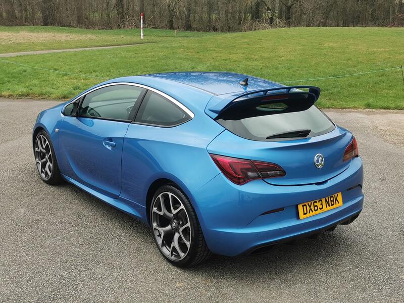 VAUXHALL ASTRA GTC 2.0 T VXR  2013