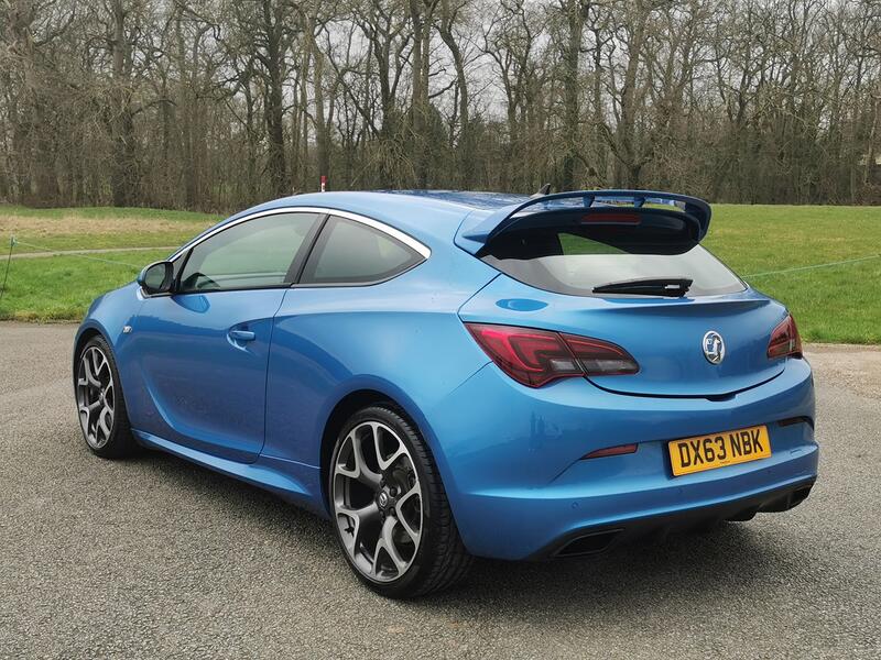 VAUXHALL ASTRA GTC 2.0 T VXR  2013