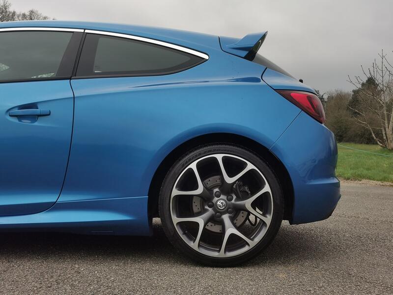 VAUXHALL ASTRA GTC 2.0 T VXR  2013