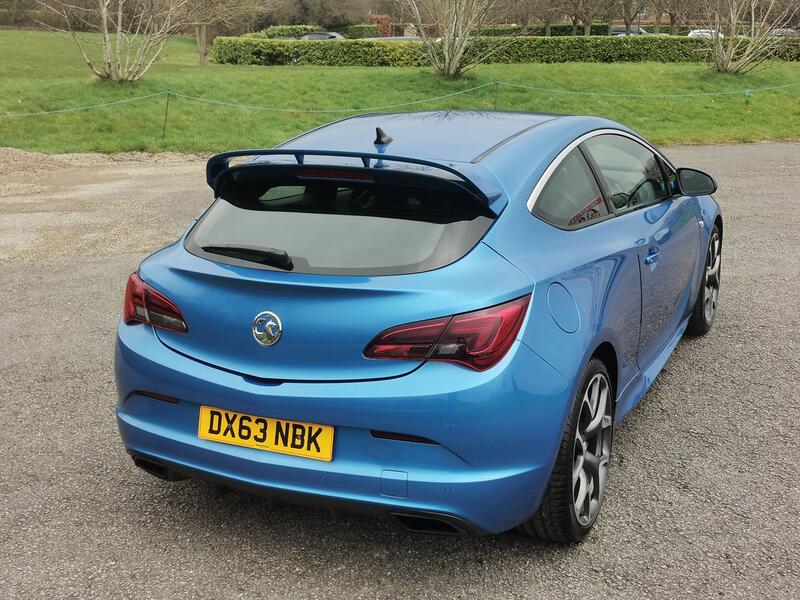 VAUXHALL ASTRA GTC 2.0 T VXR  2013