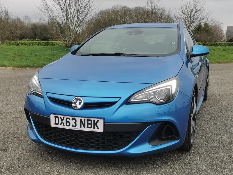 VAUXHALL ASTRA GTC 2.0 T VXR  2013