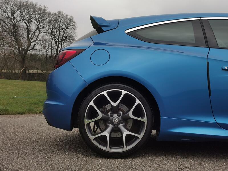 VAUXHALL ASTRA GTC 2.0 T VXR  2013