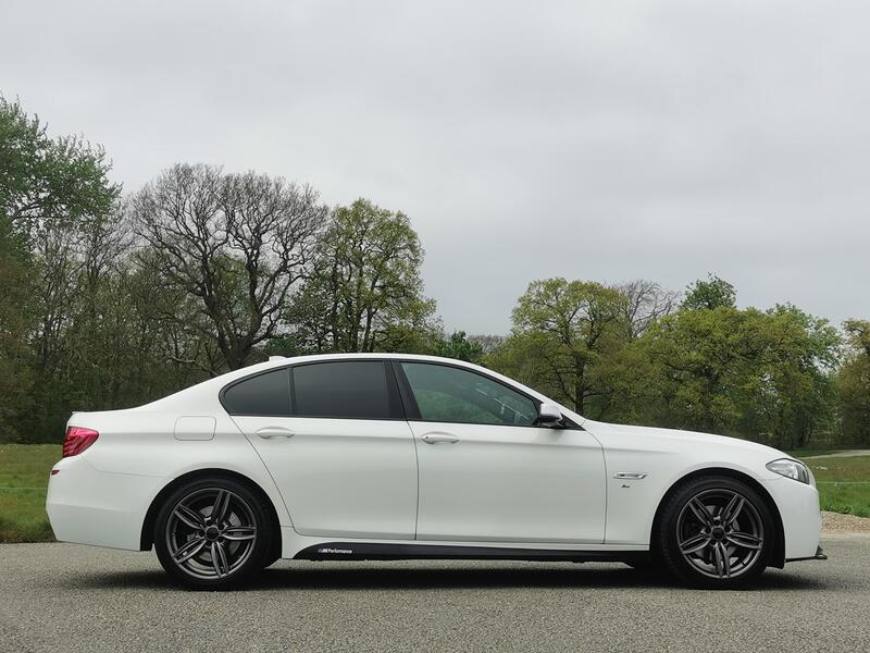 BMW 5 SERIES 2.0 520d M Sport Saloon 2015