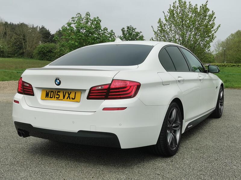 BMW 5 SERIES 2.0 520d M Sport Saloon 2015