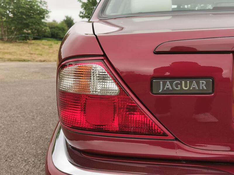 JAGUAR XJ 3.2 XJ8 2000