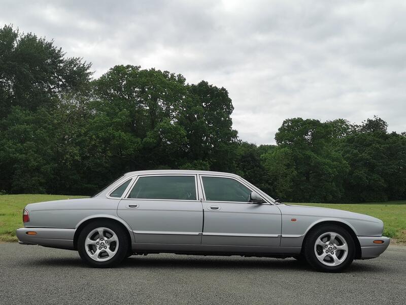 JAGUAR XJ 4.0 Sovereign 2000