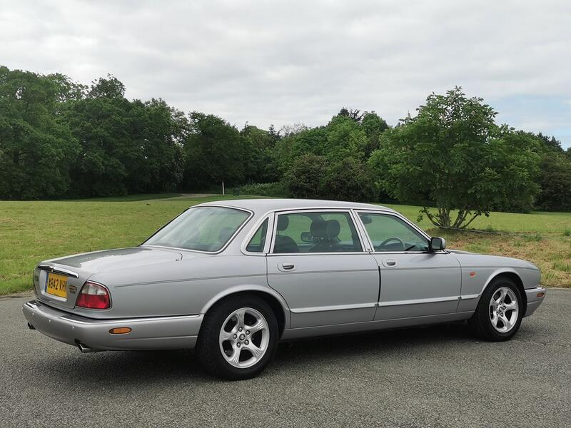 JAGUAR XJ 4.0 Sovereign 2000