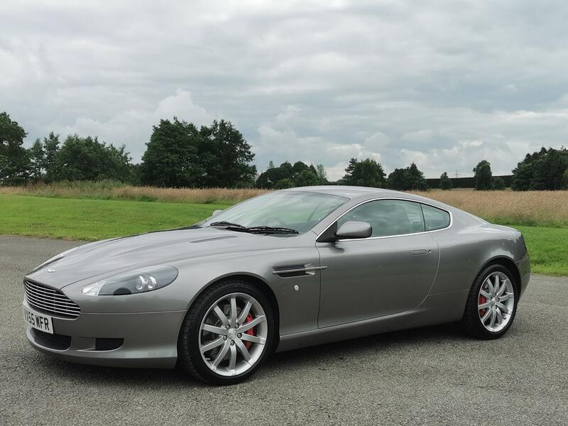 ASTON MARTIN DB9 5.9 2005