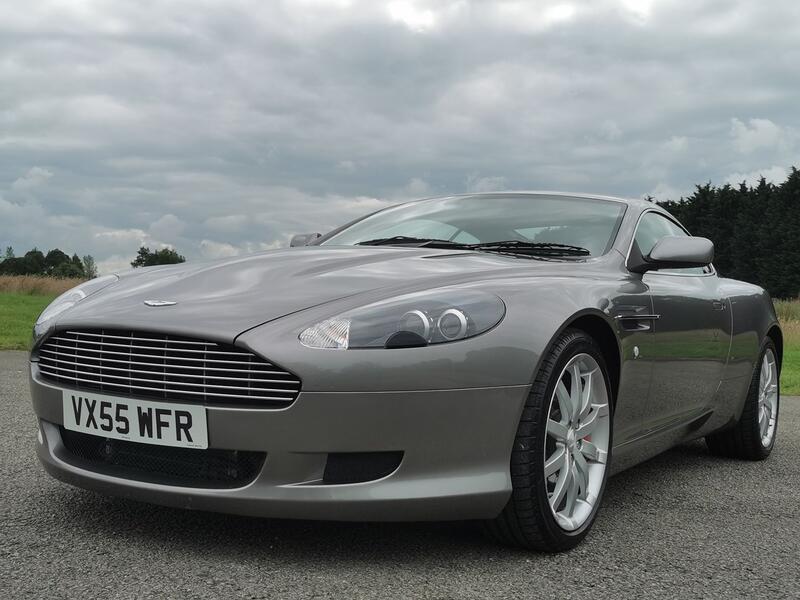 ASTON MARTIN DB9 5.9 2005