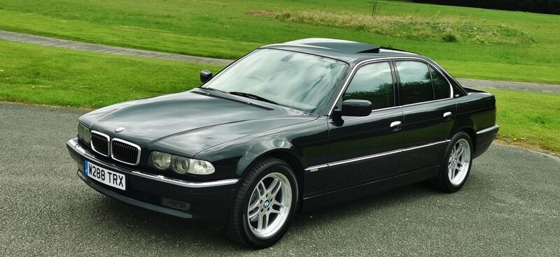 BMW 7 SERIES 750i 5.4 V12 2000