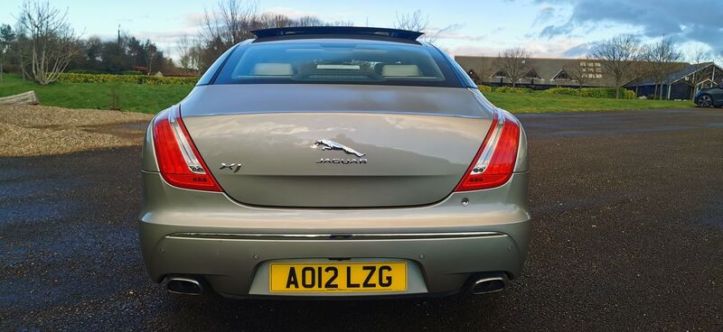 JAGUAR XJ 3.0d V6 Portfolio Auto 4dr 2012