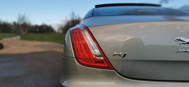 JAGUAR XJ 3.0d V6 Portfolio Auto 4dr 2012