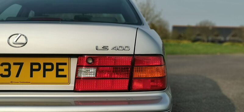 LEXUS LS 400 4.0 DHP Dynamic Handling Pack 1998