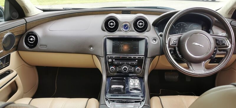 JAGUAR XJ 3.0d V6 Portfolio Auto 4dr 2011