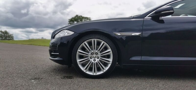 JAGUAR XJ 3.0d V6 Portfolio Auto 4dr 2011