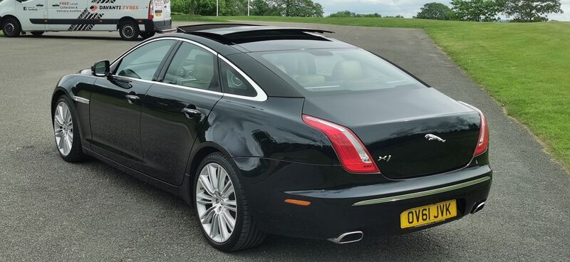 JAGUAR XJ 3.0d V6 Portfolio Auto 4dr 2011