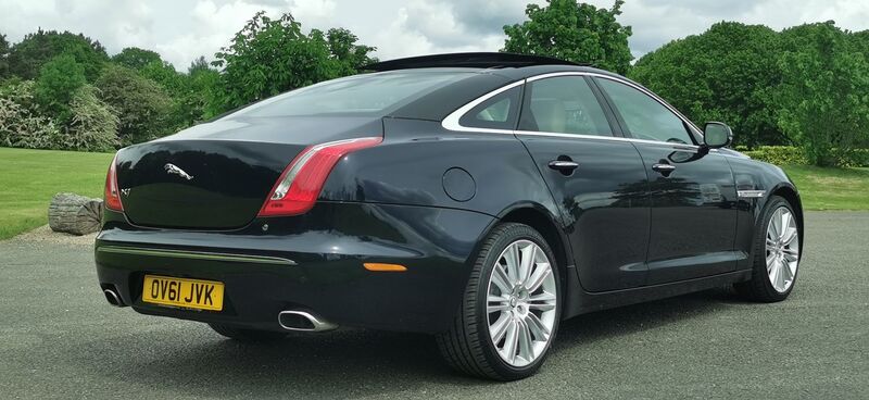 JAGUAR XJ 3.0d V6 Portfolio Auto 4dr 2011