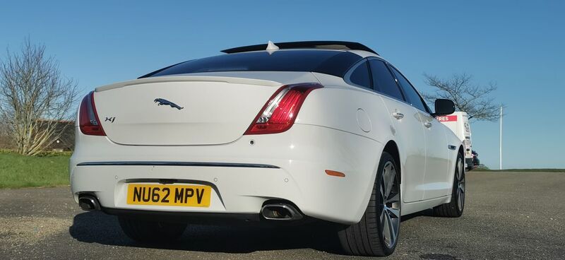 JAGUAR XJ 3.0d V6 Portfolio Auto 4dr 2012