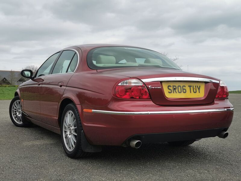 JAGUAR S-TYPE 2.7D V6 SE 4dr 2006