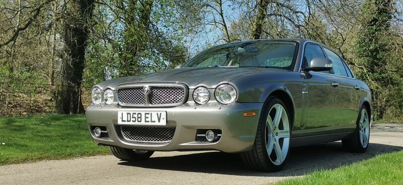 JAGUAR XJ 2.7 TDVi Sovereign 4dr 2008