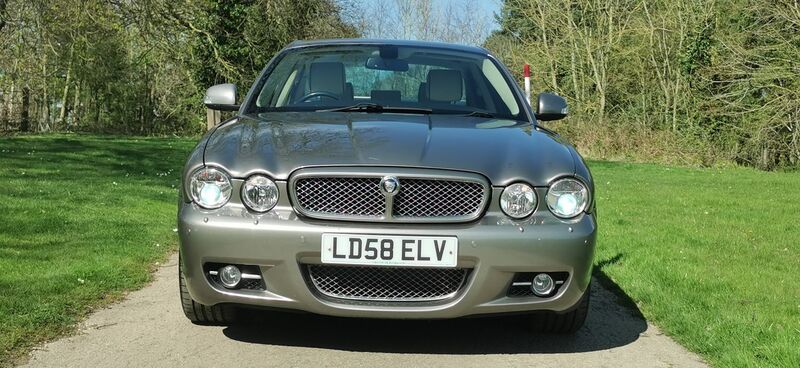 JAGUAR XJ 2.7 TDVi Sovereign 4dr 2008