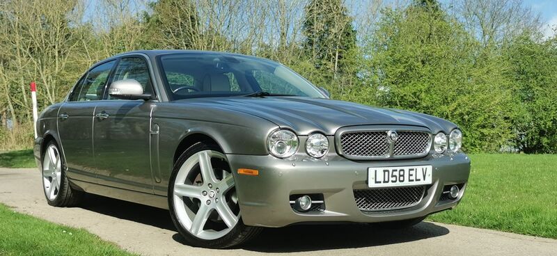 JAGUAR XJ 2.7 TDVi Sovereign 4dr 2008