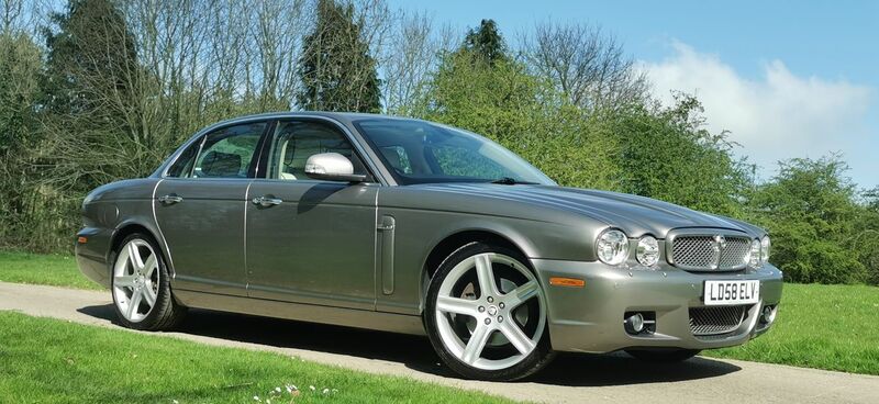 JAGUAR XJ 2.7 TDVi Sovereign 4dr 2008