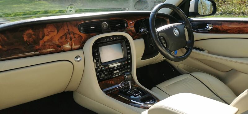 JAGUAR XJ 2.7 TDVi Sovereign 4dr 2008