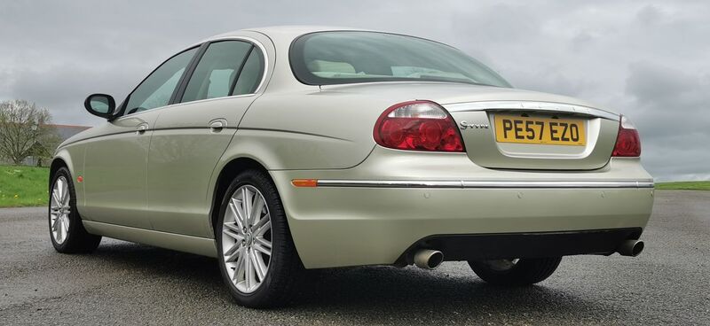 JAGUAR S-TYPE 2.7D V6 SE 4dr 2007