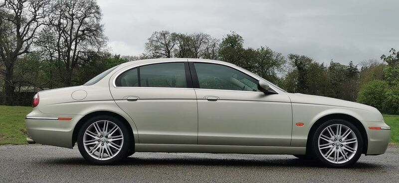 JAGUAR S-TYPE 2.7D V6 SE 4dr 2007