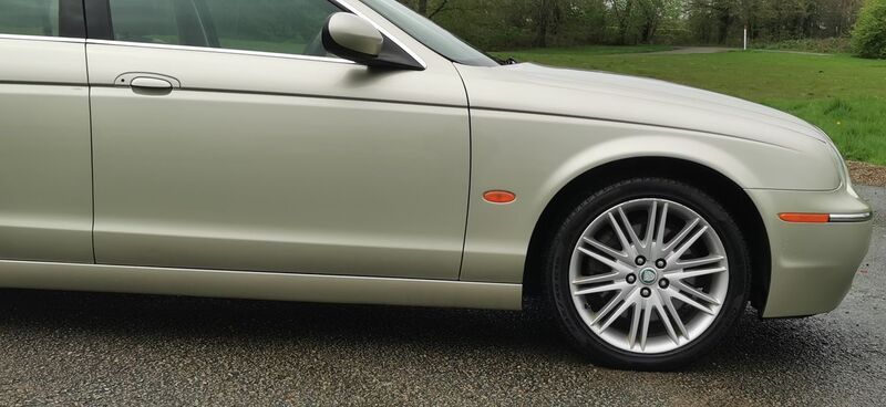 JAGUAR S-TYPE 2.7D V6 SE 4dr 2007