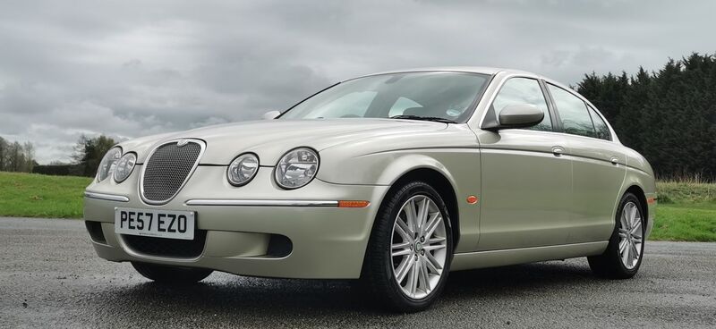 JAGUAR S-TYPE 2.7D V6 SE 4dr 2007