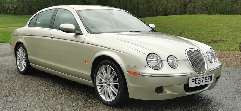 JAGUAR S-TYPE 2.7D V6 SE 4dr 2007