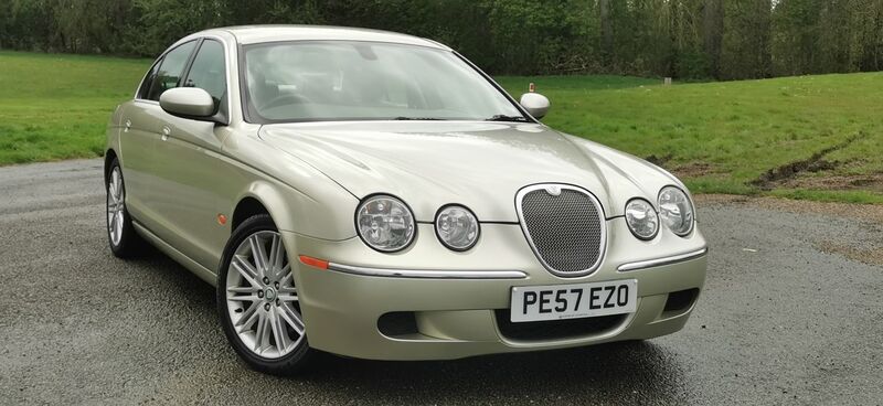 JAGUAR S-TYPE 2.7D V6 SE 4dr 2007