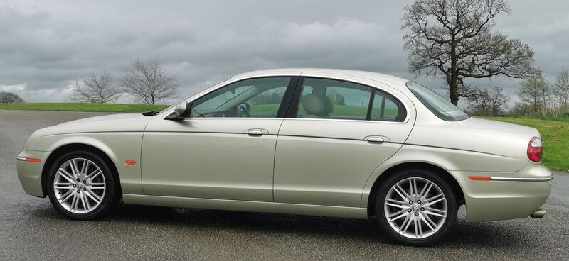 JAGUAR S-TYPE 2.7D V6 SE 4dr 2007